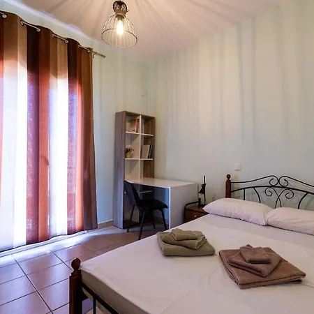 Mrs, Aphrodite'S Studio Chios Town Exterior photo